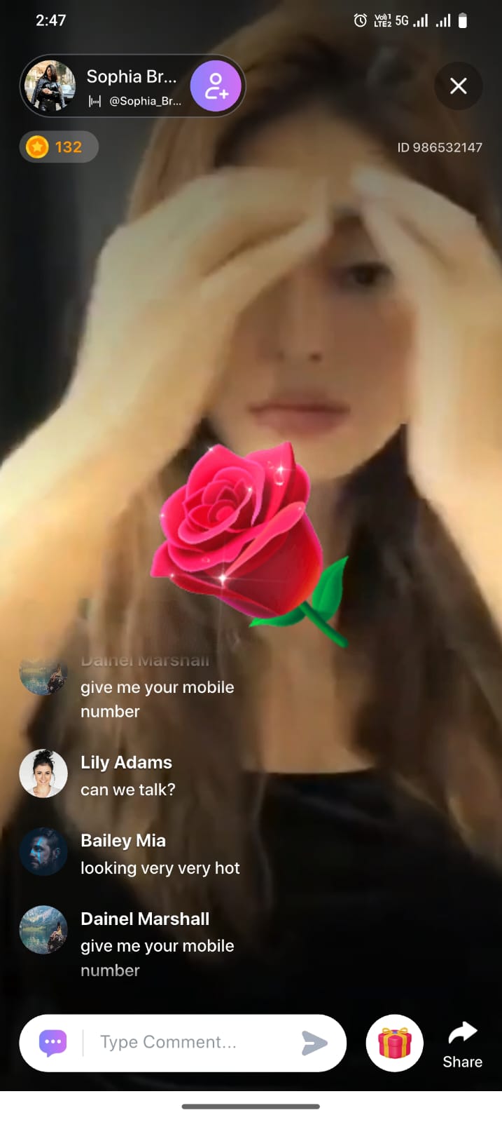 Solo Live inbox and chat screen